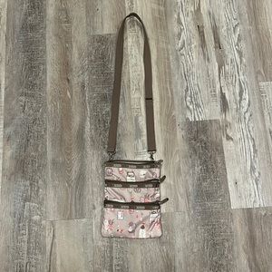 LeSportsac purse with cats.